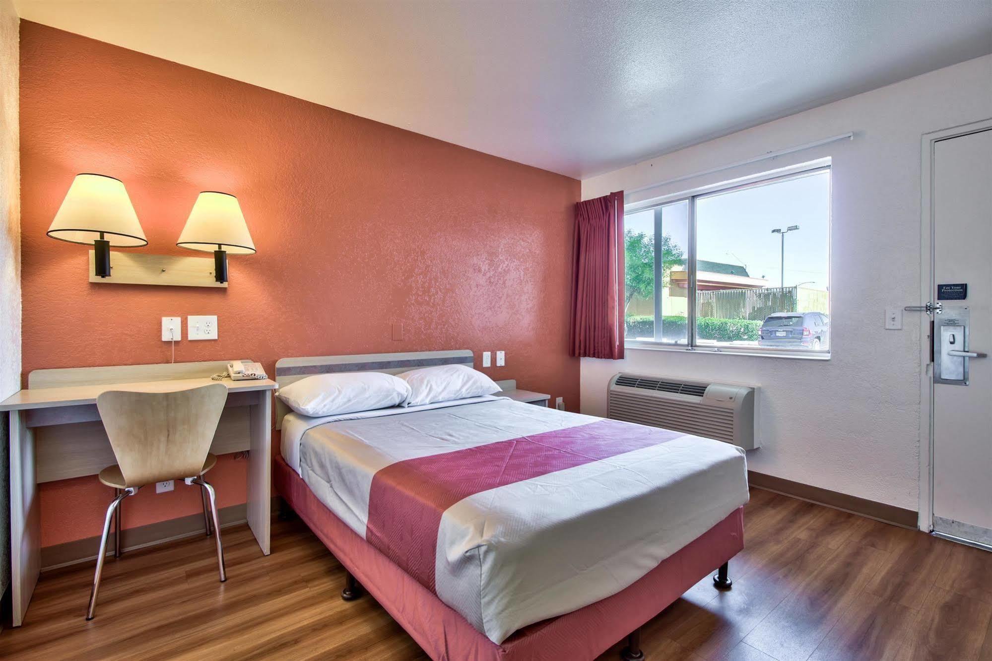 Motel 6-Youngtown, Az - Phoenix - Sun City Esterno foto